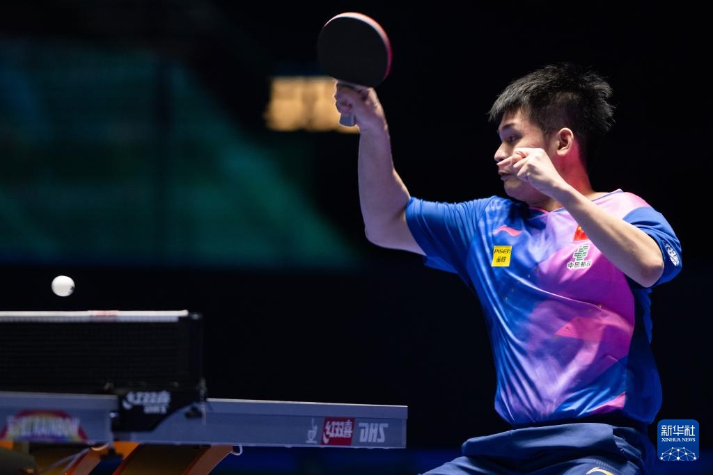 伤的球员被 伤的球员被